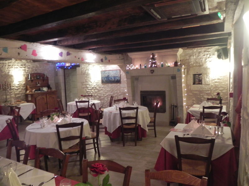 Le Pigeonnier Du Perron Hotel Availles-en-Chatellerault Exterior photo