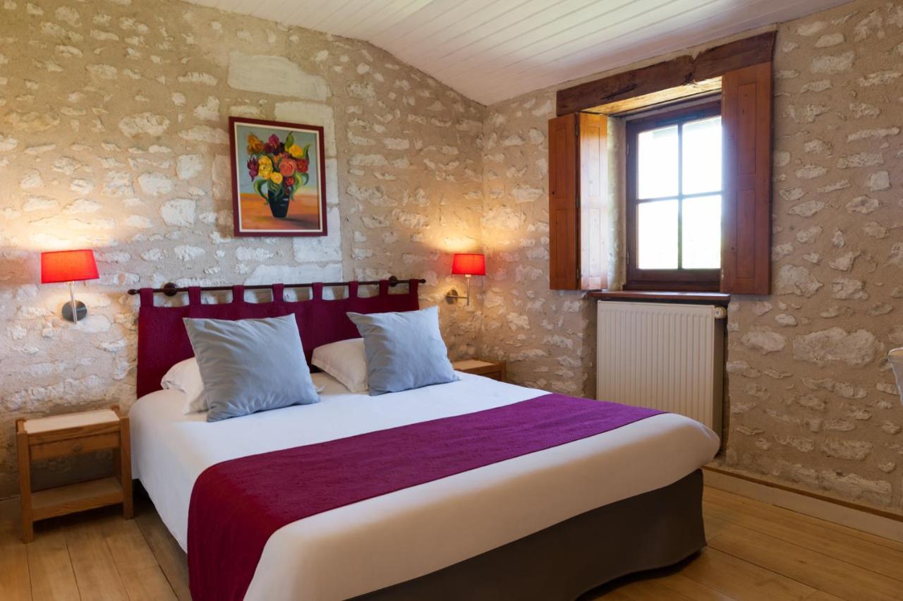 Le Pigeonnier Du Perron Hotel Availles-en-Chatellerault Exterior photo