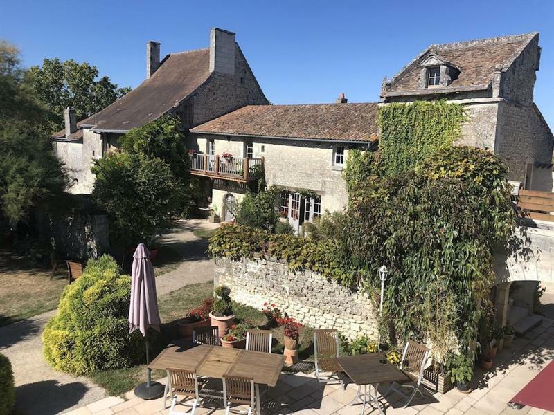 Le Pigeonnier Du Perron Hotel Availles-en-Chatellerault Exterior photo